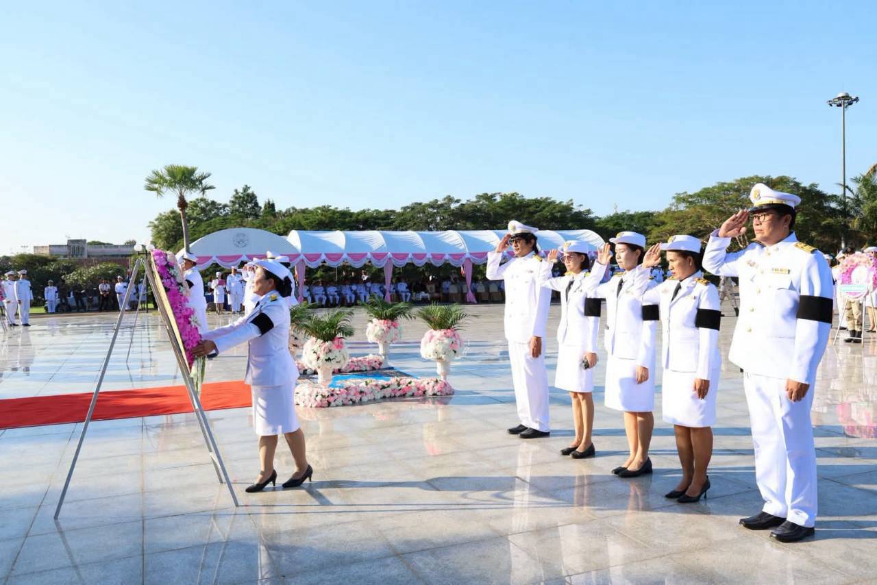 title - สำนักงานการปฏิรูปที่ดินจังหวัดเพชรบูรณ์ ร่วมพิธีวางพวงมาลา เนื่องในวันปิยมหาราช ประจำปี 2569